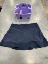 Load image into Gallery viewer, Lulu Lemon Athletic Shorts Size 6
