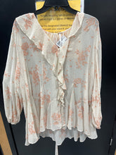 Load image into Gallery viewer, Free People Long Sleeve Top Size Small 780
