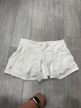 Load image into Gallery viewer, Lulu Lemon Athletic Shorts Size 7/8
