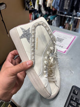 Load image into Gallery viewer, Golden Goose   Sz 6
