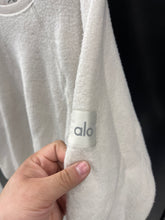 Load image into Gallery viewer, Alo Athletic Jacket Size Medium
