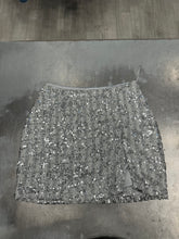 Load image into Gallery viewer, Amanda Uprichard Skirt  Size Small
