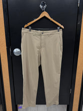 Load image into Gallery viewer, Lululemon Athletic Pants Size Medium 9795
