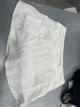 Load image into Gallery viewer, Lulu Lemon Athletic Shorts Size 7/8

