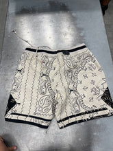Load image into Gallery viewer, Jordan Athletic Shorts Size Large
