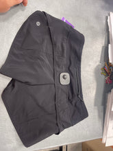 Load image into Gallery viewer, Lulu Lemon Athletic Shorts Size 4
