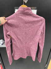 Load image into Gallery viewer, Lulu Lemon Athletic Top Size 4 0046
