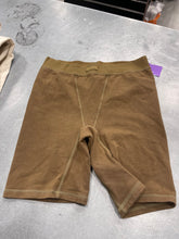 Load image into Gallery viewer, SKIMS Athletic Shorts Size Small
