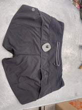 Load image into Gallery viewer, Lulu Lemon Athletic Shorts Size 6

