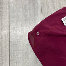 Load image into Gallery viewer, Lulu Lemon Athletic Shorts Size 4
