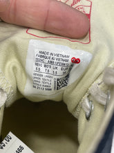 Load image into Gallery viewer, Converse X Comme Athletic Shoes Womens 7.5
