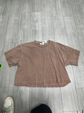 Load image into Gallery viewer, Joan Brown Sleeve Top Size Medium
