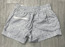 Load image into Gallery viewer, Lulu Lemon Athletic Shorts Size Small 6821
