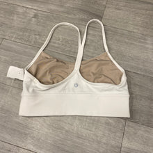 Load image into Gallery viewer, Lulu Lemon Sports Bra Size 6
