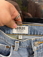 Load image into Gallery viewer, Agolde Skirt 9166 Size 2
