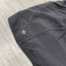 Load image into Gallery viewer, Lulu Lemon Athletic Shorts Size 7/8
