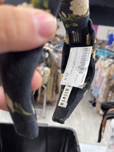 Load image into Gallery viewer, Alice+Olivia Headband Jewelry

