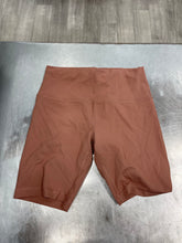 Load image into Gallery viewer, Lulu Lemon Athletic Shorts Size 10 7944
