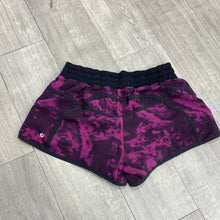 Load image into Gallery viewer, Lulu Lemon Athletic Shorts Size 8
