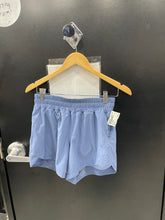 Load image into Gallery viewer, Lulu Lemon Athletic Shorts Size 7/8 0490
