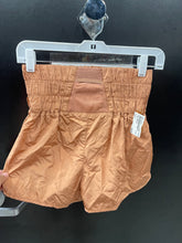 Load image into Gallery viewer, Free People Athletic Shorts Size Small 2407
