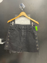 Load image into Gallery viewer, GRLFRND Shorts Size 3/4 9540
