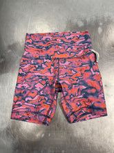 Load image into Gallery viewer, Lulu Lemon Athletic Shorts Size 4 7804
