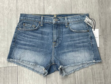 Load image into Gallery viewer, Seven For All Mankind Shorts Size 2 7576
