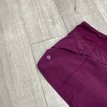 Load image into Gallery viewer, Lulu Lemon Athletic Shorts Size 6
