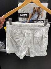 Load image into Gallery viewer, Lulu Lemon Athletic Shorts Size 4 3275
