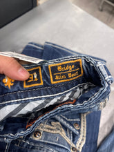 Load image into Gallery viewer, Rock Revival Denim Size 31 0172
