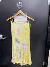 Load image into Gallery viewer, Alice &amp; Olivia Skirt Size 0 (24) 3535
