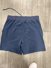 Load image into Gallery viewer, Alo Athletic Shorts Size Large

