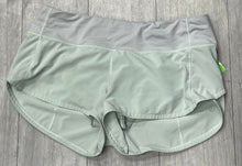 Load image into Gallery viewer, Lulu Lemon Athletic Shorts Size 5/6 6927
