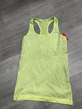 Load image into Gallery viewer, Lulu Lemon Athletic Top Size 4
