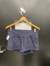 Load image into Gallery viewer, Lulu Lemon Athletic Shorts Size 7/8 1881
