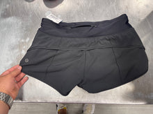 Load image into Gallery viewer, Lulu Lemon Athletic Shorts Size 3/4
