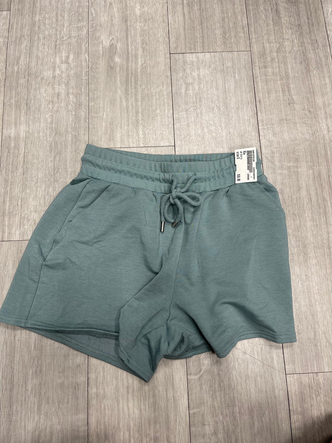 Alo Athletic Shorts Size Small 9120