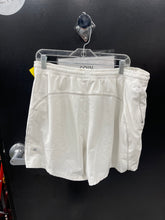 Load image into Gallery viewer, Lulu Lemon Athletic Shorts Size XXl 6434
