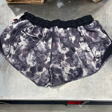 Load image into Gallery viewer, Lulu Lemon Athletic Shorts Size 10
