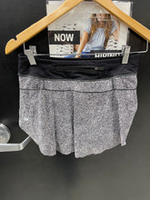 Load image into Gallery viewer, Lulu Lemon Athletic Shorts Size 4 3262
