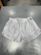 Load image into Gallery viewer, Lulu Lemon Athletic Shorts Size 8 9420
