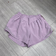 Load image into Gallery viewer, Lulu Lemon Athletic Shorts Size 7/8
