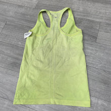 Load image into Gallery viewer, Lulu Lemon Athletic Top Size 6
