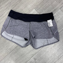 Load image into Gallery viewer, Lulu Lemon Shorts Size 6
