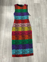 Load image into Gallery viewer, Alice &amp; Olivia Maxi Dress Size 2
