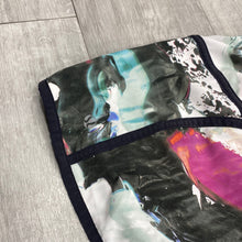 Load image into Gallery viewer, Lulu Lemon Athletic Shorts Size 8
