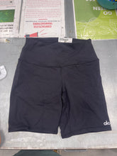 Load image into Gallery viewer, Alo Shorts Size Small

