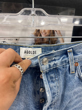 Load image into Gallery viewer, Agolde Shorts Size 3/4
