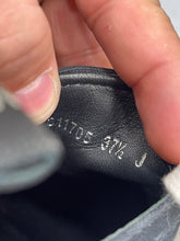 Load image into Gallery viewer, Alexander McQueen Size 37 3509 Shoes
